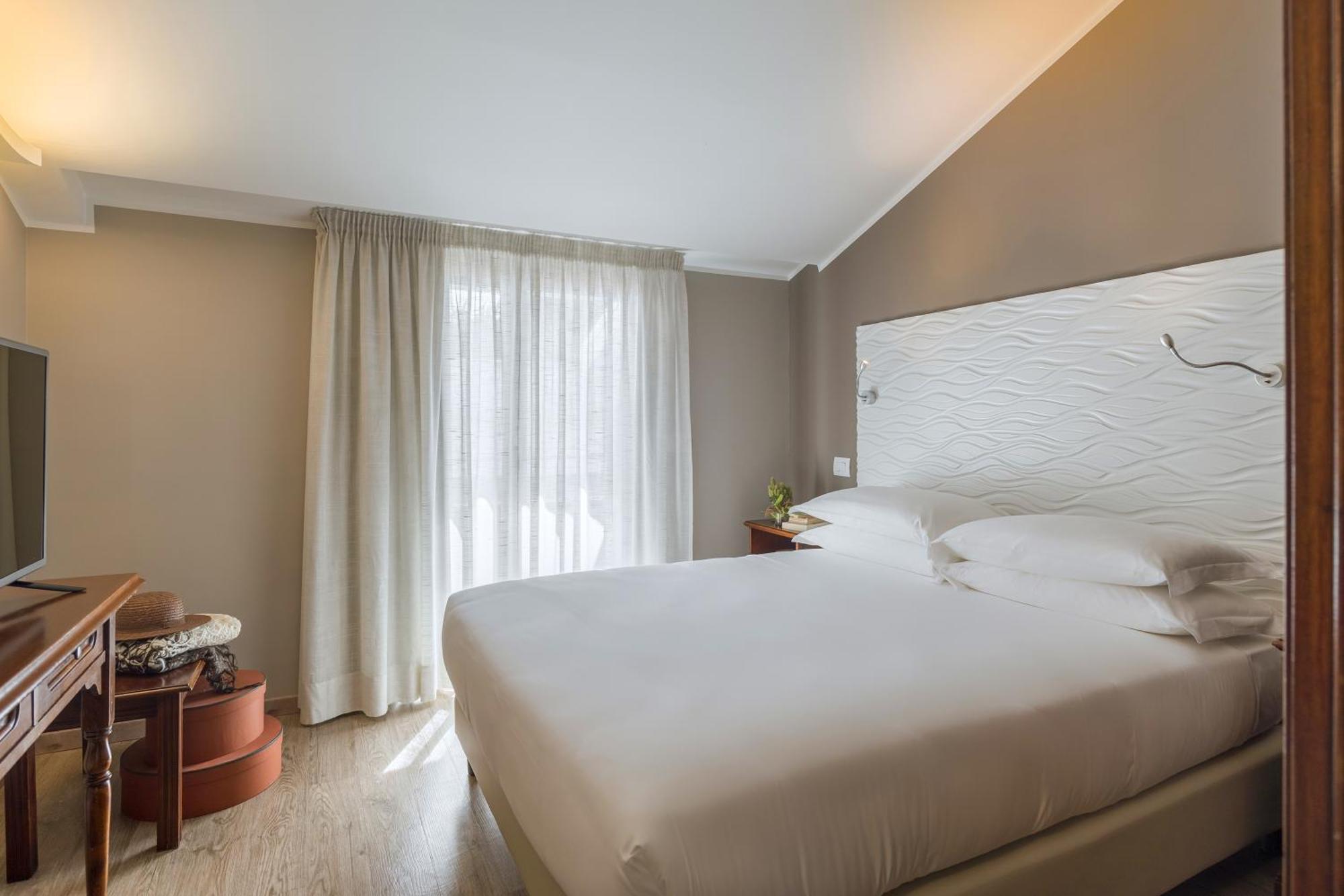 Albergo La Pace Segni ภายนอก รูปภาพ