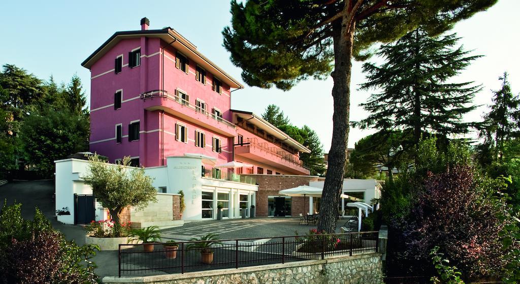 Albergo La Pace Segni ภายนอก รูปภาพ